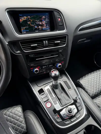 Audi SQ5 3.0 TDI 340 PS — SUV performance diesel, finition premium, entretien à jour — Thumbnail 13