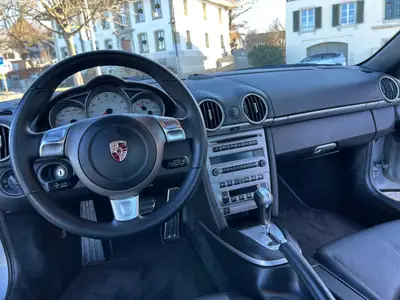 Porsche 718 Boxster 3.4 295 S Tiptronic — Roadster légendaire, 122'000 km, sans sinistre — Heckansicht