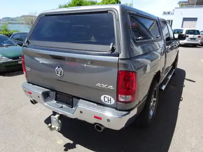 Dodge Ram 2011 — Pickup musclé 396 ch, transmission intégrale, historique sans sinistre — vista posteriore