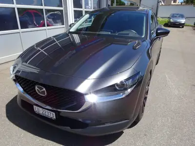 Mazda CX-30 SKYACTIV-X M Hybrid 180 — Compact hybride performant, seulement 48000 km — vista esterna