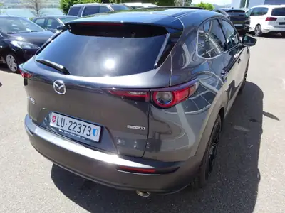 Mazda CX-30 SKYACTIV-X M Hybrid 180 — Compact hybride performant, seulement 48000 km — vista posteriore