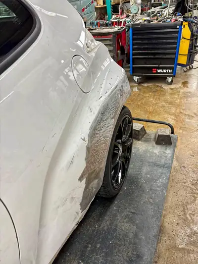 Toyota GR Yaris 1.6 Turbo Sport 4x4 — Compacte sportive intégrale, 261 ch et très peu kilométrée — Miniature 13