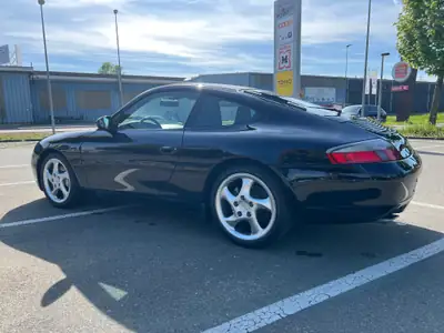 Porsche 911 Carrera 4 3.4 — Coupé sportif authentique, 95'850 km, boîte manuelle — vue extérieure