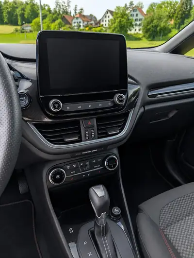 Ford Fiesta SCTi ST-Line 2020 — Citadine dynamique, 48'000 km, essence économe — Armaturenbrett