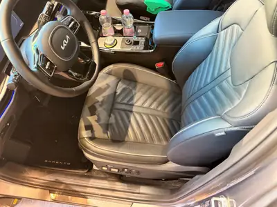 Kia Sorento 1.6 T-GDi PHEV — SUV 7 places hybride rechargeable, 8000 km seulement — dettaglio