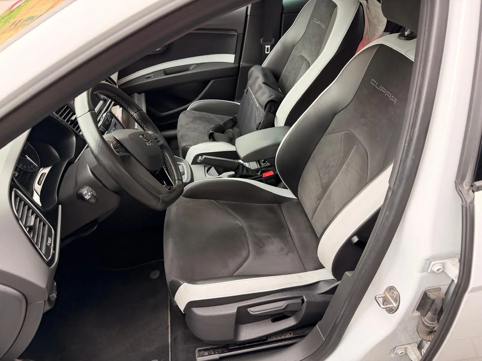 SEAT Leon 2.0 TSI Cupra 280 — Sportive dynamique, 186 500 km, DSG performante