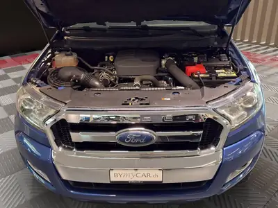 Ford Ranger XLT 2.2 TDCi 4x4 — Pick-up robuste, 4 places, 60'000 km — Miniature 10