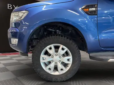 Ford Ranger XLT 2.2 TDCi 4x4 — Pick-up robuste, 4 places, 60'000 km — Miniature 11