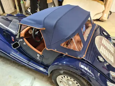 Morgan PLUS 8 1988 — Cabriolet British Legend, 193 ch et charme intemporel — fianco