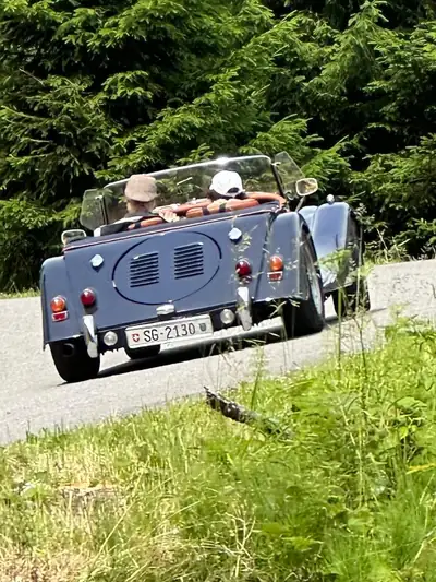 Morgan PLUS 8 1988 — Cabriolet British Legend, 193 ch et charme intemporel — interni