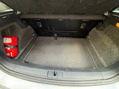 VW Polo 1.4 Trendline DSG — Citadine fiable, entretien prouvé, 113'000 km — Miniature 8