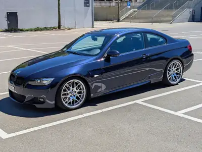 BMW 335i xDrive Coupé 2007 — Sportivité allemande, faible kilométrage — arrière