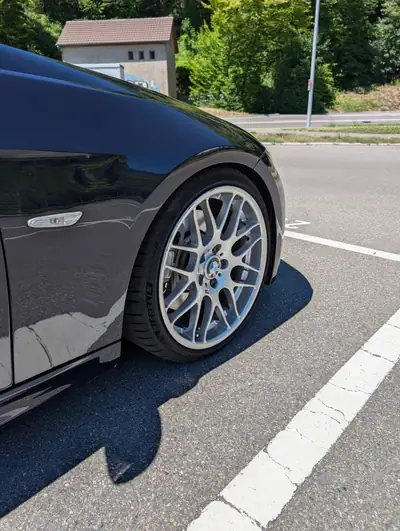 BMW 335i xDrive Coupé 2007 — Sportivité allemande, faible kilométrage — détail
