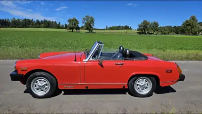MG Midget 1500 — Roadster iconique 1979, statut Vétéran, 61'000 km seulement — vista esterna
