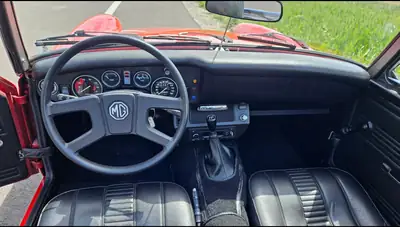 MG Midget 1500 — Roadster iconique 1979, statut Vétéran, 61'000 km seulement — dettaglio