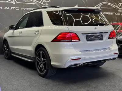 Mercedes-Benz GLE 350 d — SUV premium diesel 4Matic, toit panoramique et caméra 360° — Detail