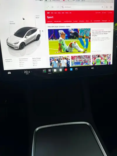 Tesla Model Y Long Range Dual Motor AWD 2024 — SUV électrique haute performance, 12 500 km — Miniatur 16