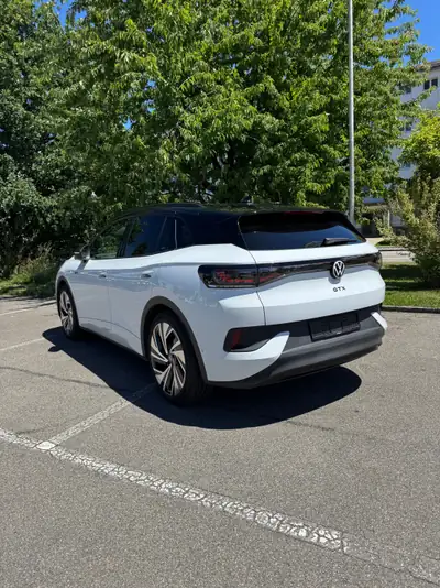 VW ID.4 GTX United 4motion — SUV électrique performant, 19'900 km seulement — Heckansicht