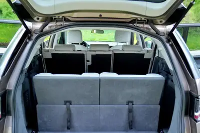 Land Rover Discovery Sport 2.0 TD4 HSE — SUV 7 places, diesel fiable, faible kilométrage — Miniatur 7