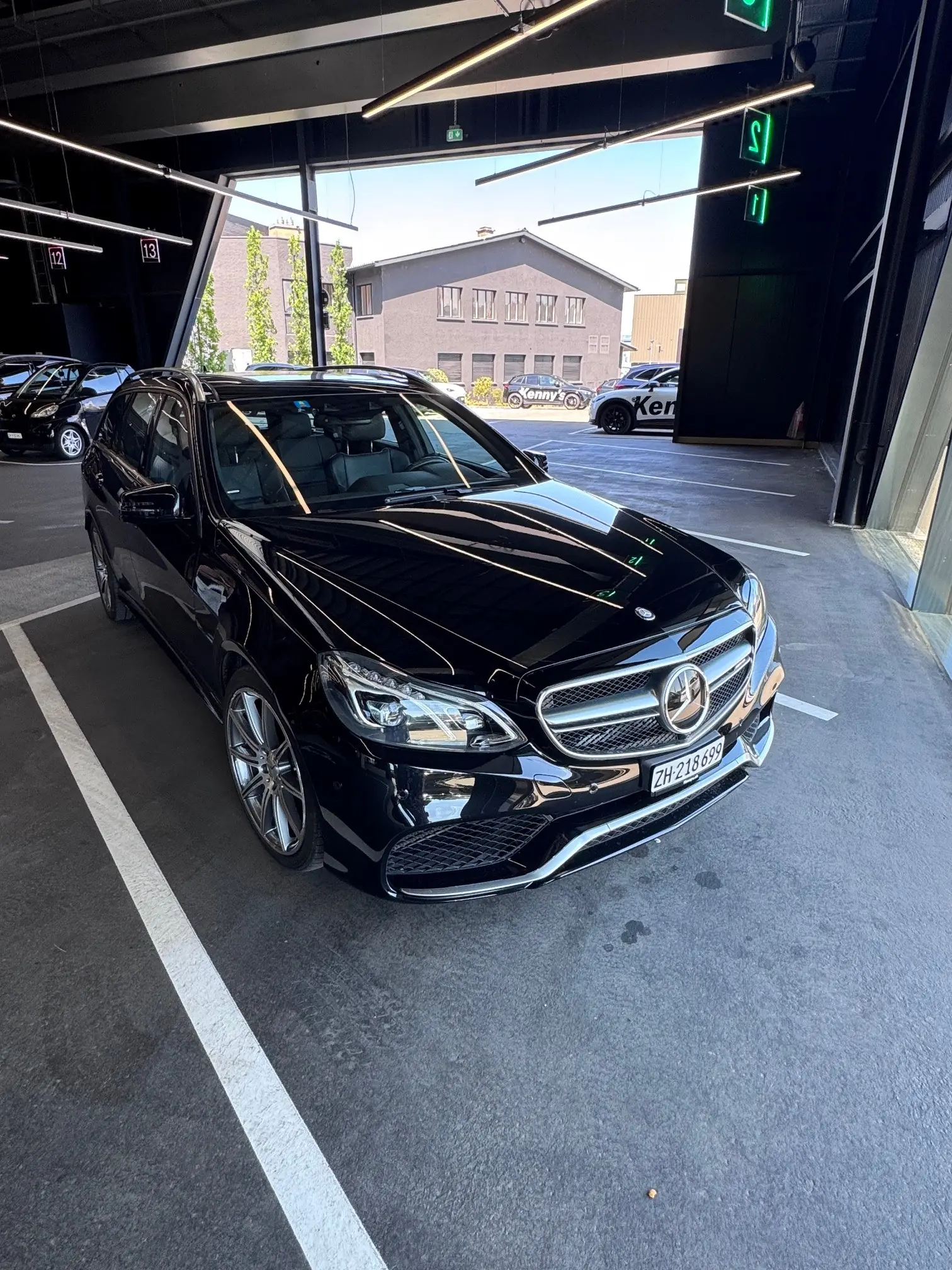 Mercedes-Benz E 63 AMG — Break haute performance, 557 ch, 4WD intégral — Außenansicht