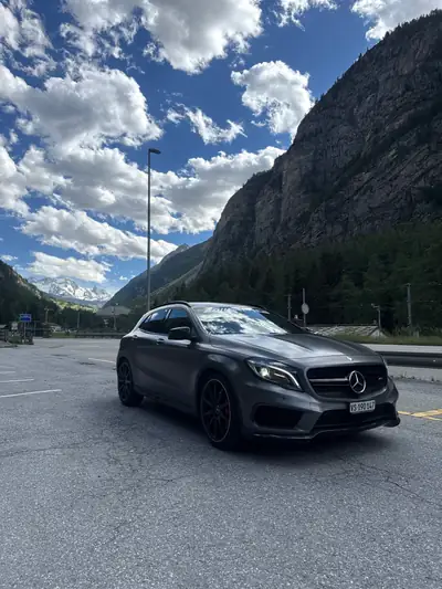 Mercedes-Benz GLA 45 AMG 4Matic — SUV Compact Haute Performance, Stage 1 Tuning 410ch — vue extérieure