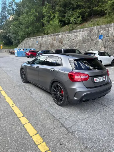 Mercedes-Benz GLA 45 AMG 4Matic — SUV Compact Haute Performance, Stage 1 Tuning 410ch — intérieur