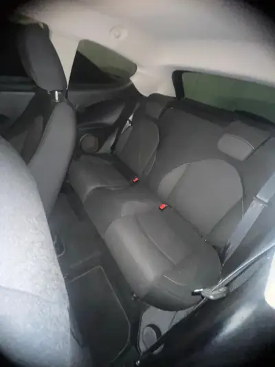 Alfa Romeo Mito 1.4 MultiAir Progression — Citadine élégante, pneus 4 saisons complets — interni