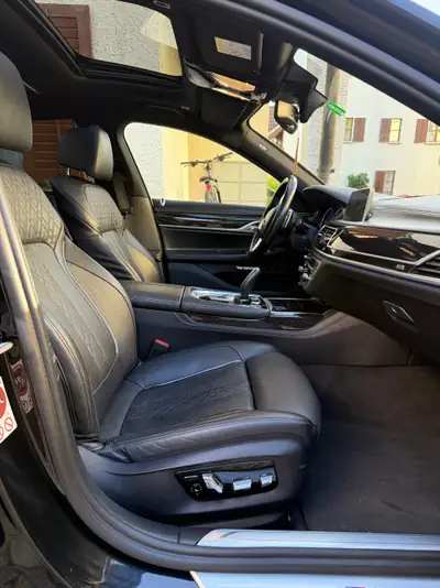 BMW 750Ld xDrive — Berline de prestige diesel, 400 ch et traction intégrale — Miniatura 9