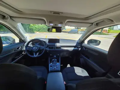 Mazda CX-5 2.5 Revolution AWD — SUV polyvalent, moteur essence performant, 95'000 km — interior