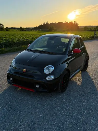 FIAT 500 Abarth 595 Competizione 70° Anniversario — Sportive pétillante, 75'000 km seulement — side view