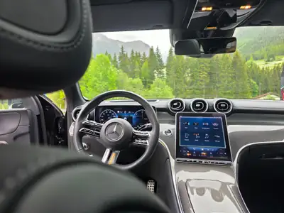 Mercedes-Benz GLC 300 de AMG Line — SUV hybride diesel rechargeable, 58'000 km, garantie d'usine — Miniatura 12