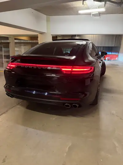 Porsche Panamera 2.9 V6 4S — Gran turismo sportif, Swiss Package, kilométrage faible — Heckansicht