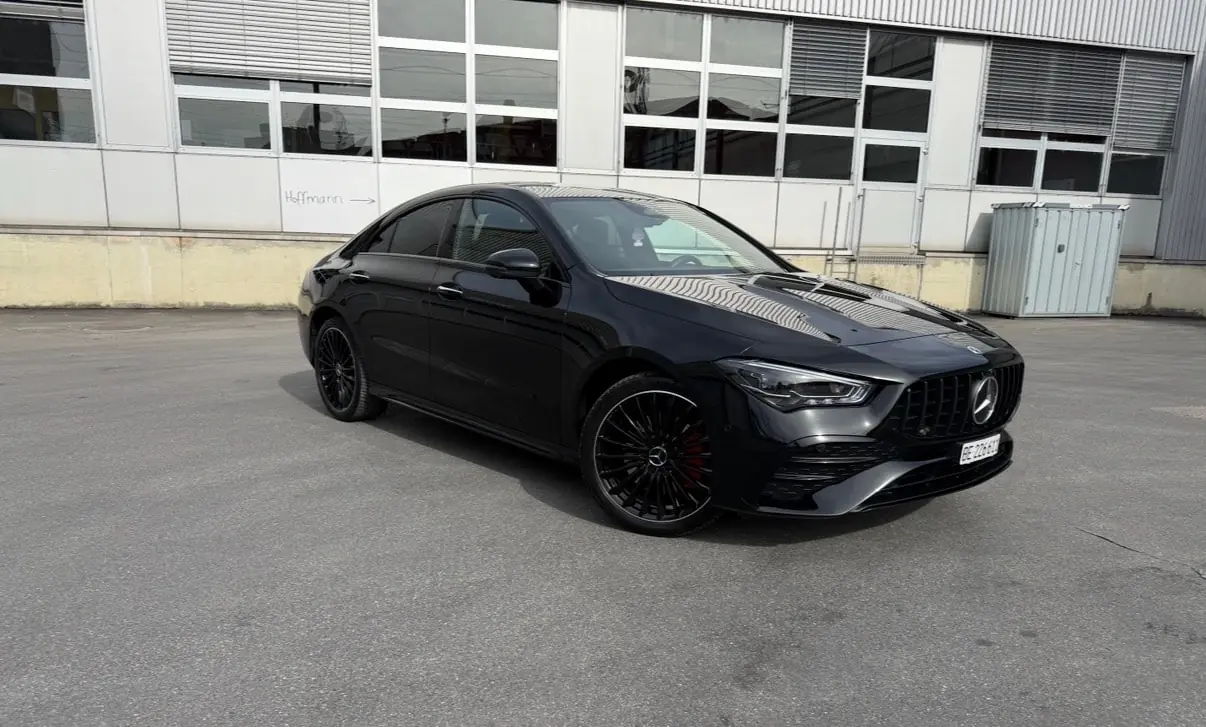 Mercedes-Benz A 250 AMG Line — Hybride rechargeable sportif, 55 000 km seulement — Außenansicht