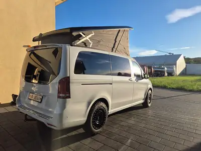 Mercedes-Benz Marco Polo Horizon 4x4 — Camping-car autonome, tout-terrain et autosuffisant — Seitenansicht