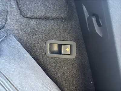 Skoda Karoq 2.0 TDI 150 ch — SUV 4×4 fiable, entretien complet, sans accident — Thumbnail 10