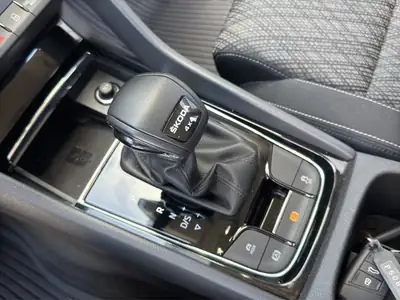 Skoda Karoq 2.0 TDI 150 ch — SUV 4×4 fiable, entretien complet, sans accident — Thumbnail 23