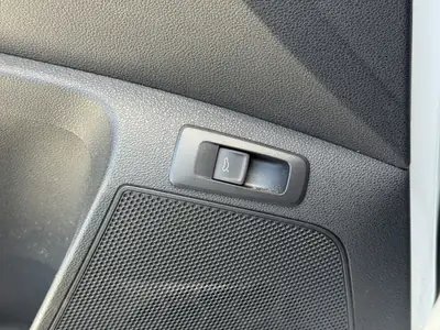 Skoda Karoq 2.0 TDI 150 ch — SUV 4×4 fiable, entretien complet, sans accident — Thumbnail 24