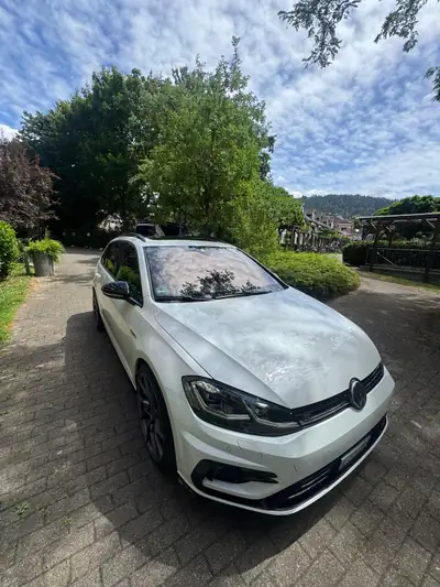 VW Golf R 310 TSI DSG 4Motion — Berline break haute performance, 125'000 km — fianco