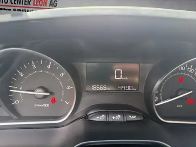 Peugeot 208 1.2 PureTech Access — Citadine fiable, équipée et économe — Thumbnail 11