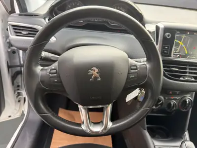 Peugeot 208 1.2 PureTech Access — Citadine fiable, équipée et économe — Thumbnail 10