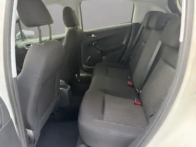 Peugeot 208 1.2 PureTech Access — Citadine fiable, équipée et économe — Thumbnail 13