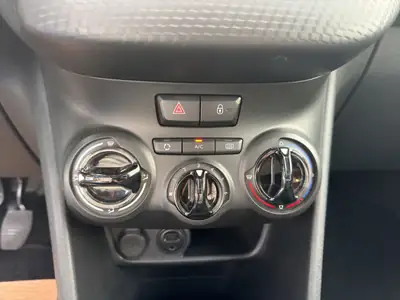 Peugeot 208 1.2 PureTech Access — Citadine fiable, équipée et économe — Thumbnail 16