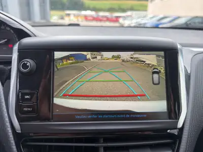 Peugeot 208 1.2 PureTech Access — Citadine fiable, équipée et économe — Thumbnail 21