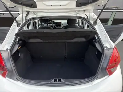 Peugeot 208 1.2 PureTech Access — Citadine fiable, équipée et économe — Thumbnail 19