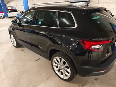 Skoda Karoq 1.5 TSI Style DSG — SUV compact fiable, 159'000 km, sans sinistre — arrière