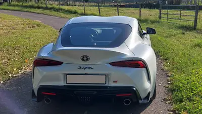 Toyota Supra 2.0 T Limited Edition II — Coupé sportif légendaire, 27'000 km seulement — Innenraum