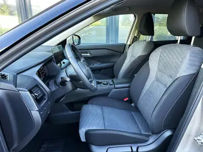 Nissan X-Trail 1.5 VC-T N-Connecta e-4orce — SUV 7 places hybride essence, 20'000 km seulement — Detail