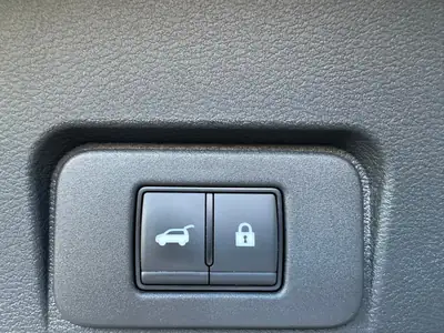 Nissan X-Trail 1.5 VC-T N-Connecta e-4orce — SUV 7 places hybride essence, 20'000 km seulement — Miniatur 19