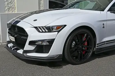 Ford Mustang Shelby GT500 — Muscle car légendaire, état quasi neuf et kilométrage minimal — Detail