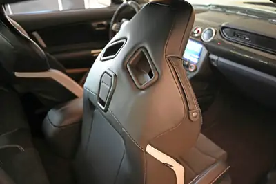 Ford Mustang Shelby GT500 — Muscle car légendaire, état quasi neuf et kilométrage minimal — Miniatur 21